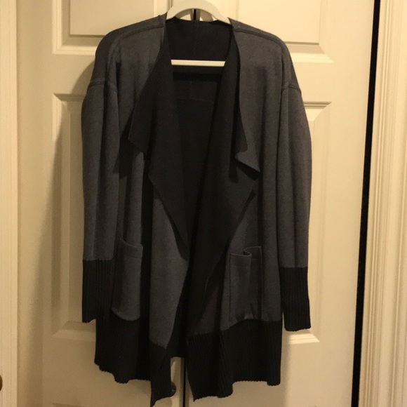Lululemon reversible long open front cardigan - Picture 4 of 6